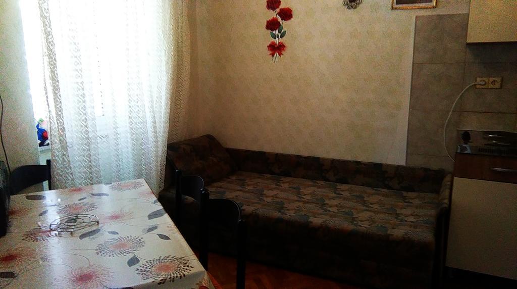 Apartment Filip Vrbnik Buitenkant foto